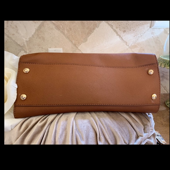 Michael Kors Hamilton - Picture 5 of 5